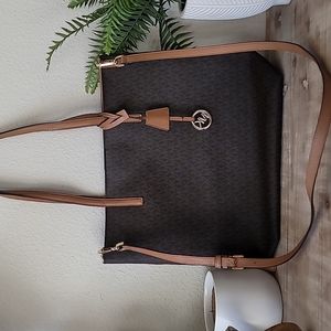 Micheal kors tote bag